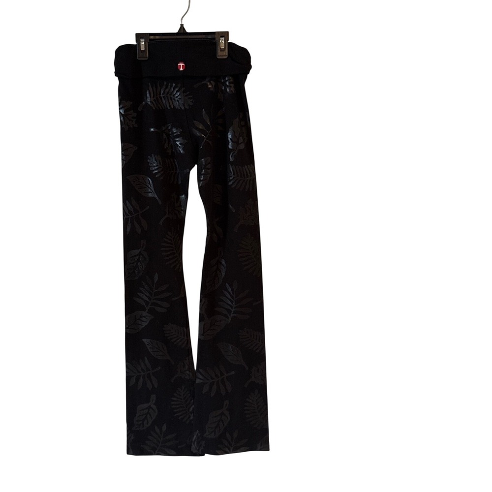 T-Party Women's Small Black Metallic Leaf Print Foldover Waist Flare Yoga Pants - Picture 2 of 7